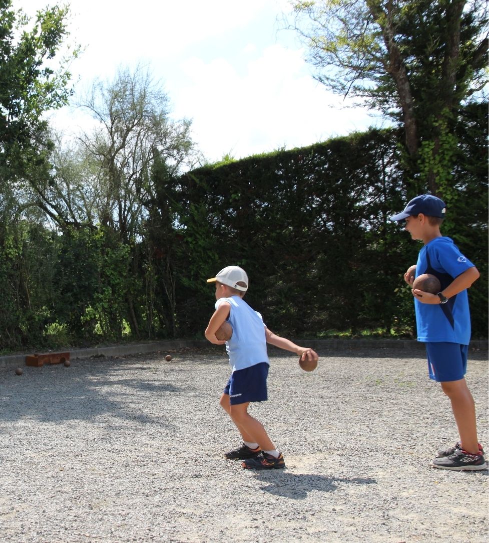 camping petanque bretagne